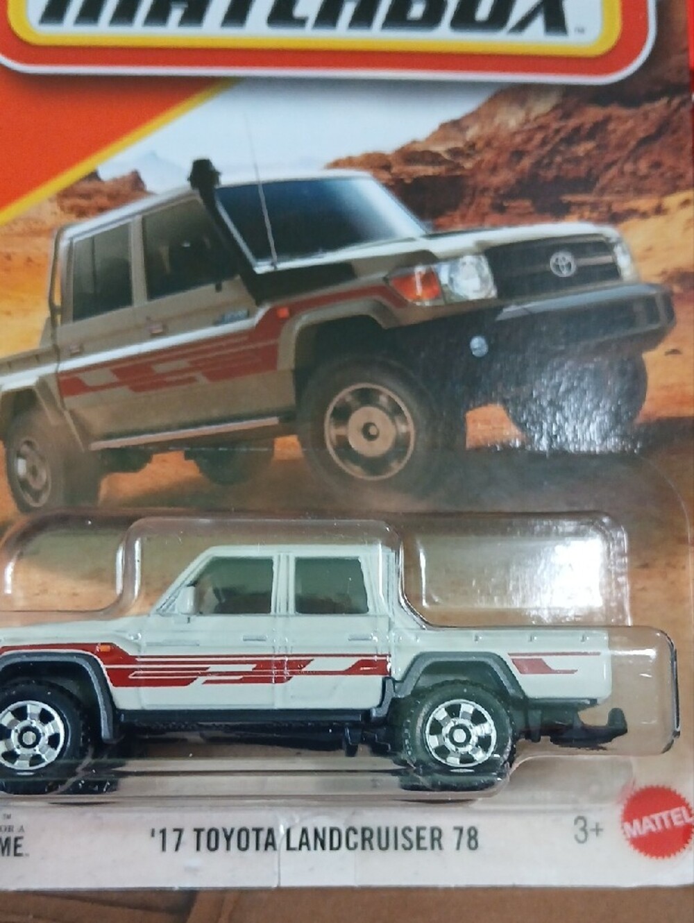 17 Toyota Landcruiser 78 - Classic Pickup by matchbox